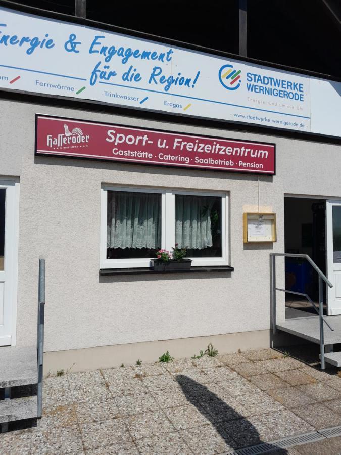 Sport & Freizeit Centrum Pension Heudeber Buitenkant foto