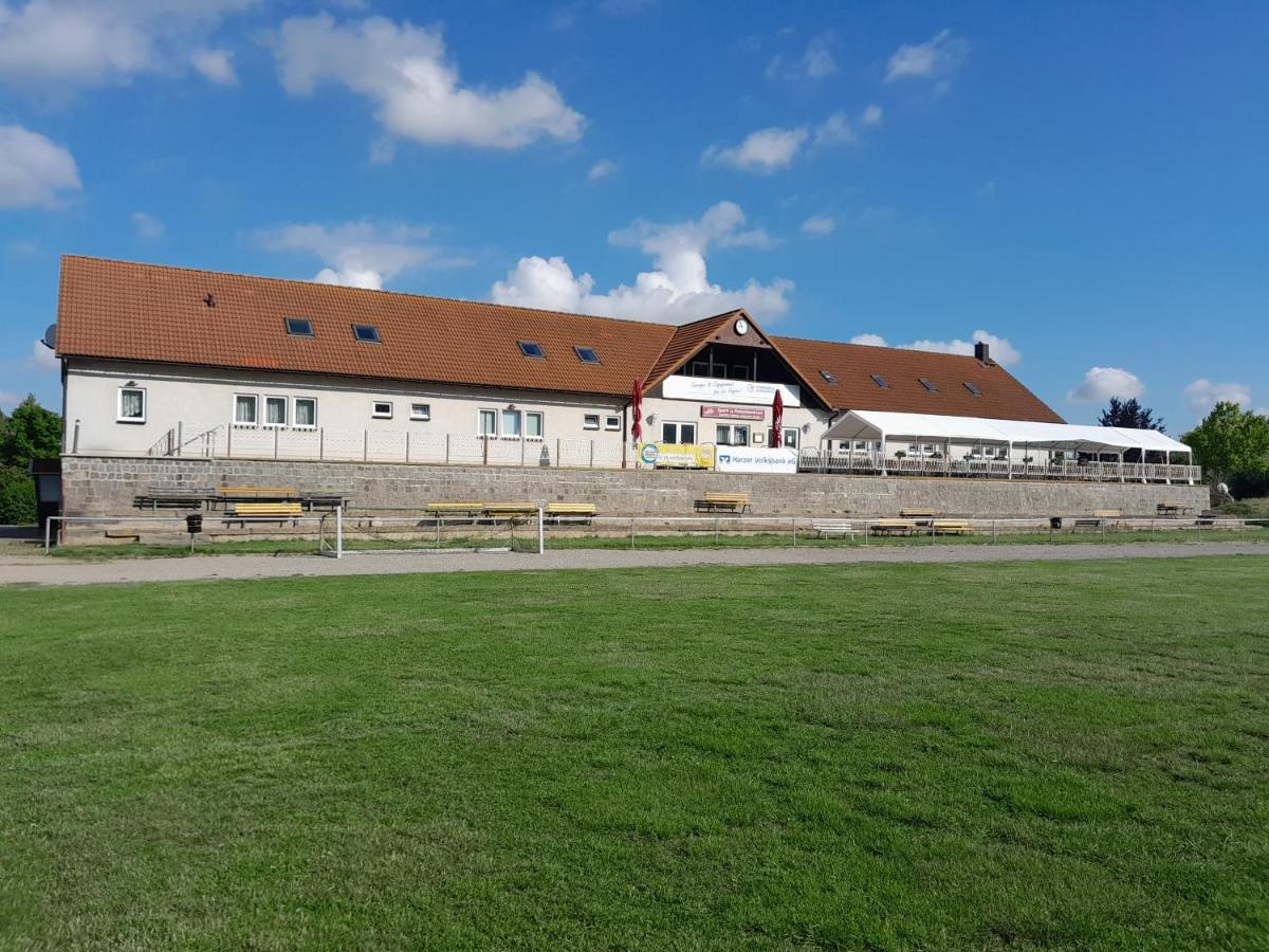 Sport & Freizeit Centrum Pension Heudeber Buitenkant foto